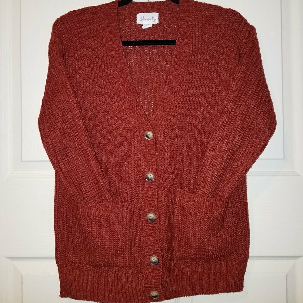 Red/brown cardigan